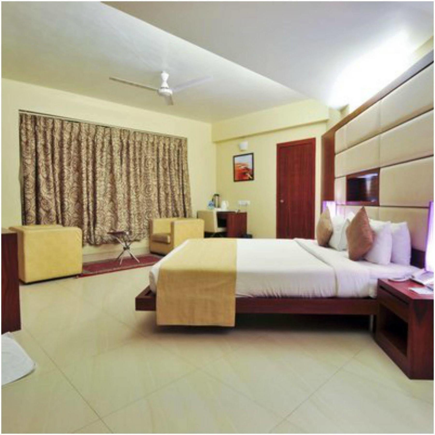 Kempton Hotel Calcutta Eksteriør billede