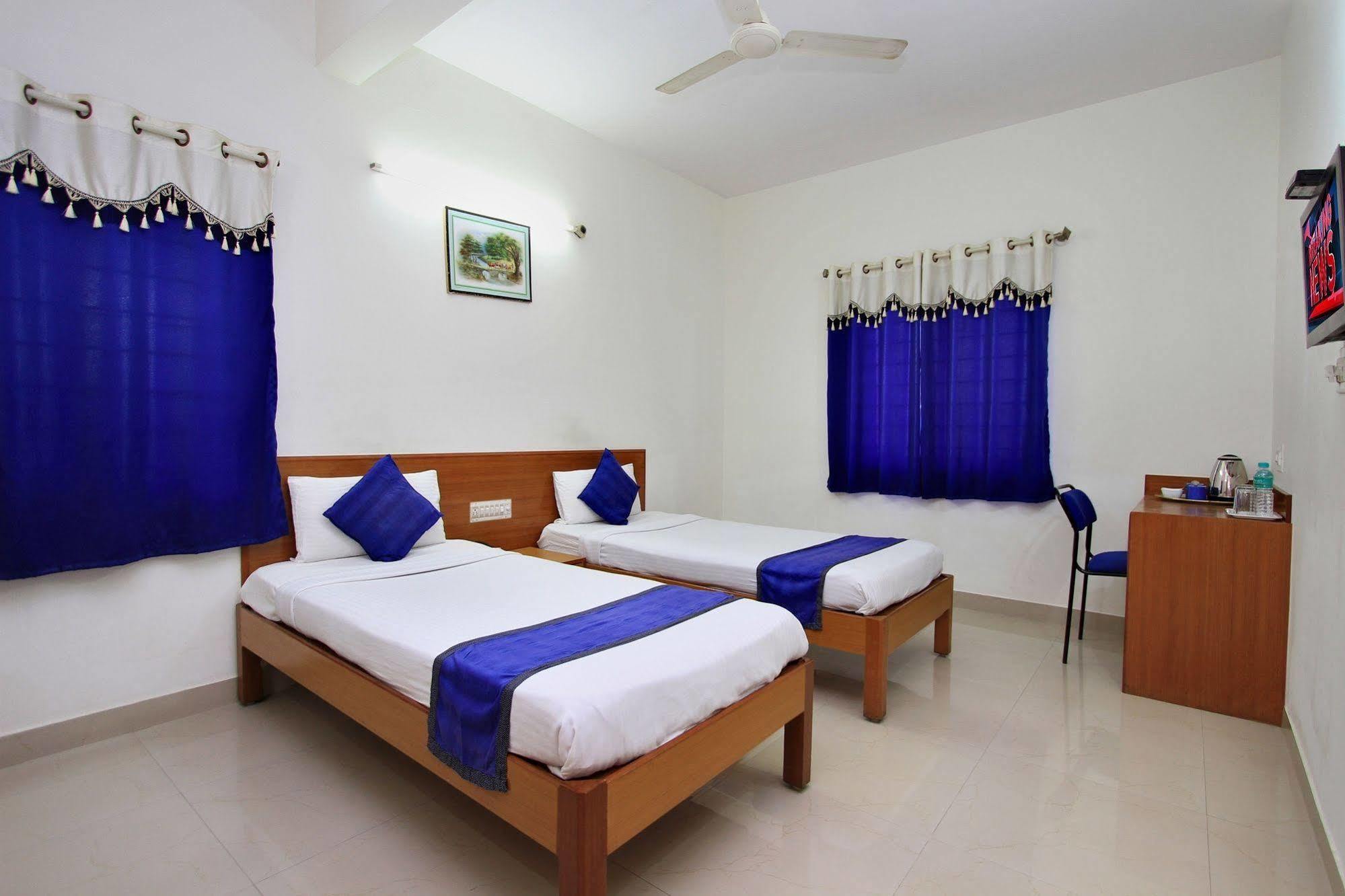 Kempton Hotel Calcutta Eksteriør billede