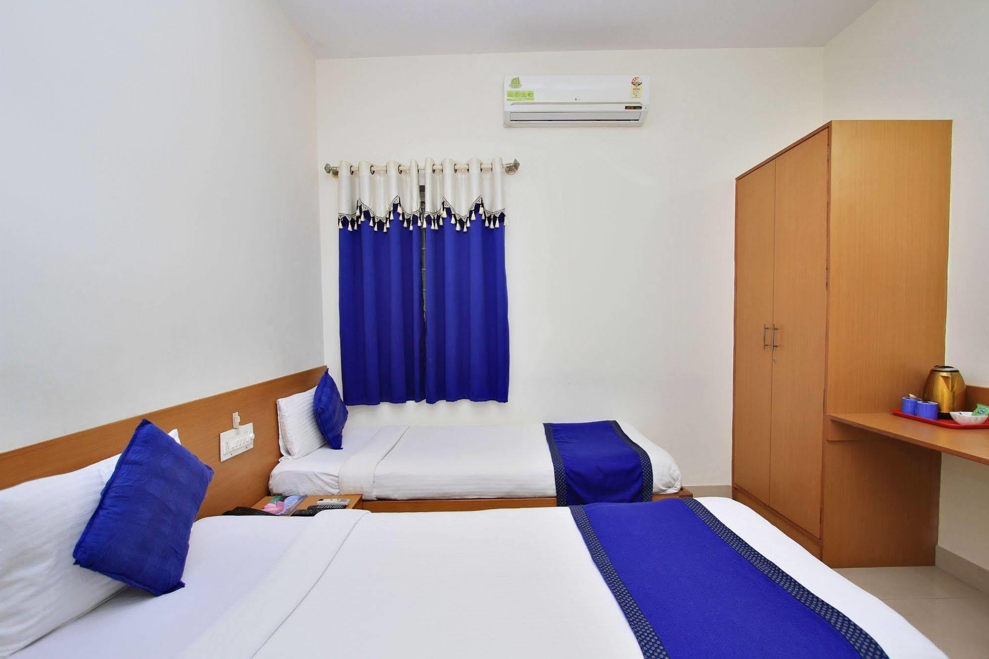 Kempton Hotel Calcutta Eksteriør billede