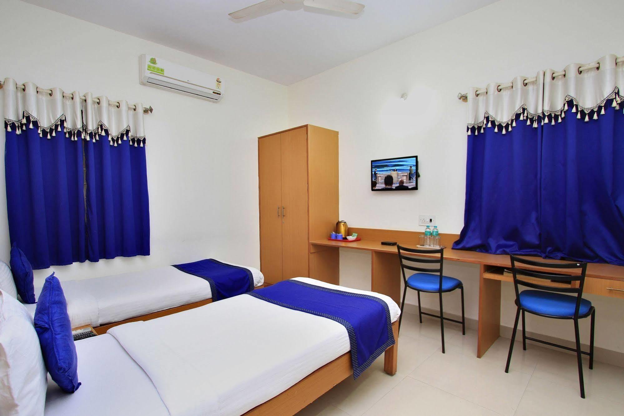 Kempton Hotel Calcutta Eksteriør billede